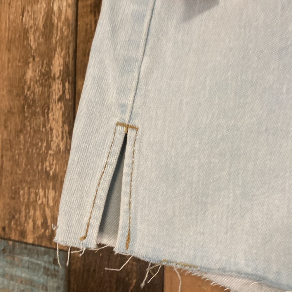 ☀️ - High Rise Cutoffs NWOT - Picture 4 of 12